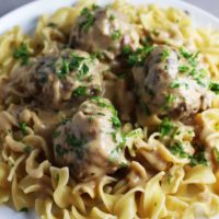 These Swedish meatballs with a creamy sauce and great flavor are perfect comfort food!