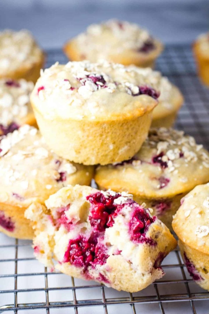 Healthy Raspberry Muffins [One Bowl]