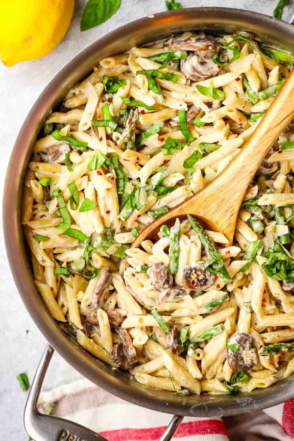 Asparagus Mushroom Pasta - homemestic.com